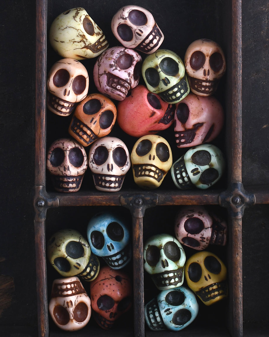Dyed Howlite Skull Beads-Set of 5 – My Desert Heart