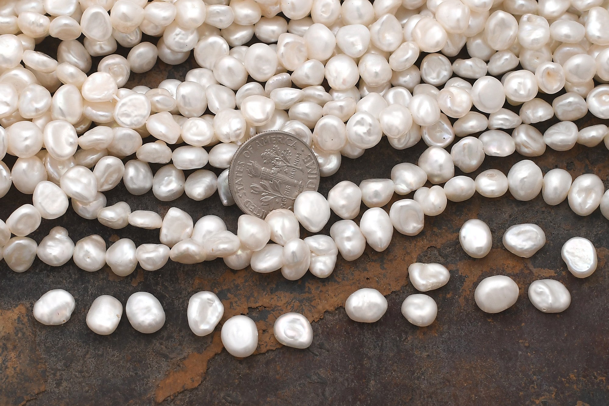 Medium Peach Pearl Freshwater Pearls Plastic Beads (50g)